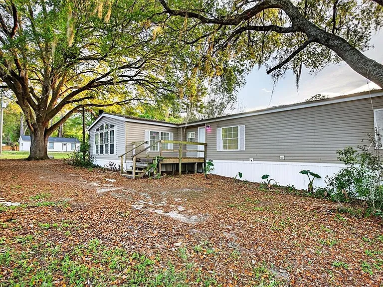 Casa arrematada em Fort McCoy, Flórida